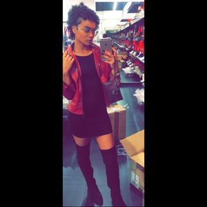 Meet your Posher, Whitney